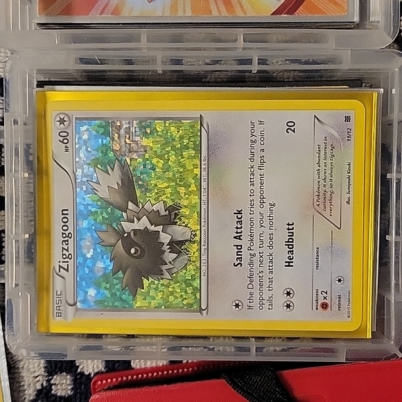 Pokémon Cards Lot of 25+ Collectible Pikachu - Picture 4 of 6